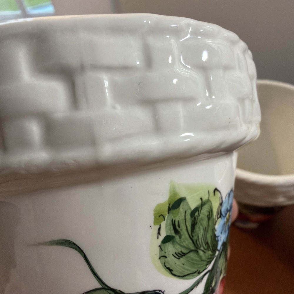 Set Of 3 Strawberry Basket Style Plant Pots 4" Basket Weave Rim - Picture 11 of 13